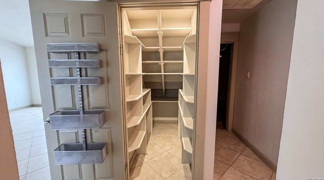 12111 Woodsrim, Live Oak, TX 78233