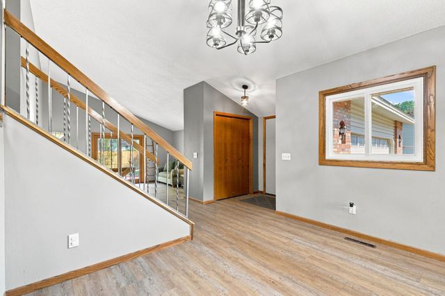 1014 Grant Circle S, Anoka, MN 55303