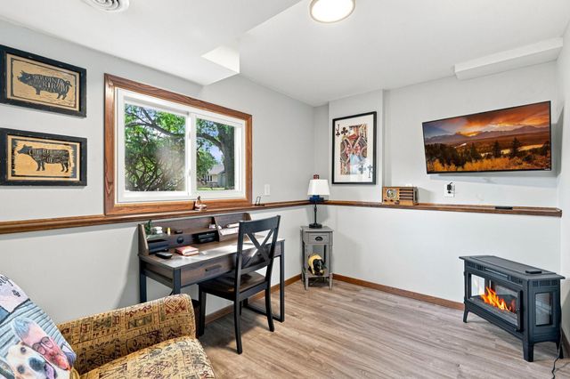 1014 Grant Circle S, Anoka, MN 55303
