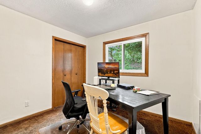 1014 Grant Circle S, Anoka, MN 55303