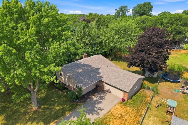 1014 Grant Circle S, Anoka, MN 55303