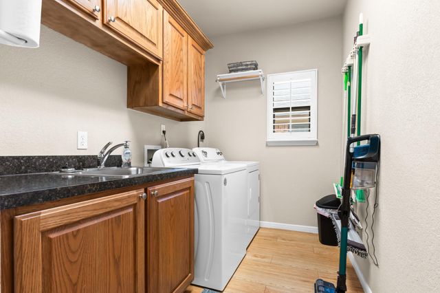 2205 Teton Ave, Lampasas, TX 76550