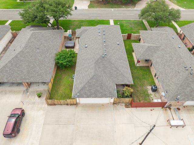 2205 Teton Ave, Lampasas, TX 76550