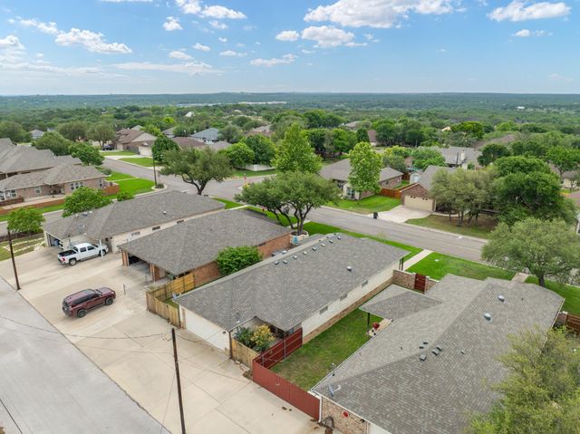 2205 Teton Ave, Lampasas, TX 76550