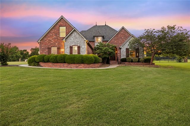 10849 Rosehaven Lane, Bentonville, AR 72712