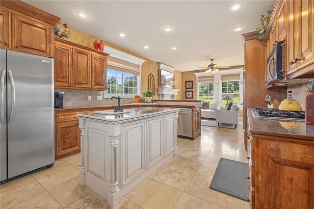 10849 Rosehaven Lane, Bentonville, AR 72712