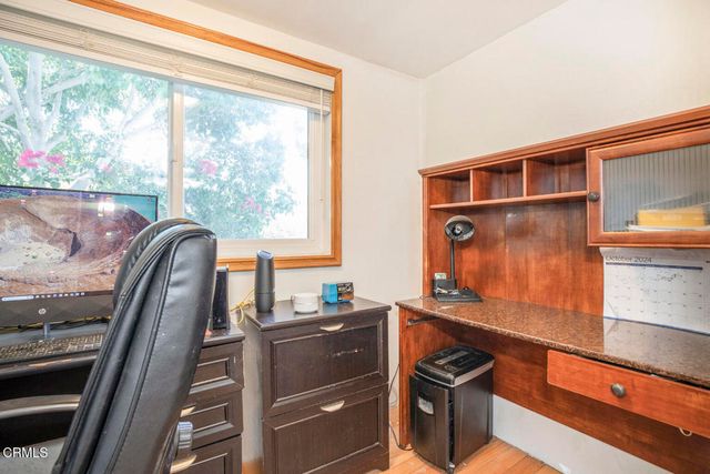 10272 Willow Springs Lane, Sunland, CA 91040