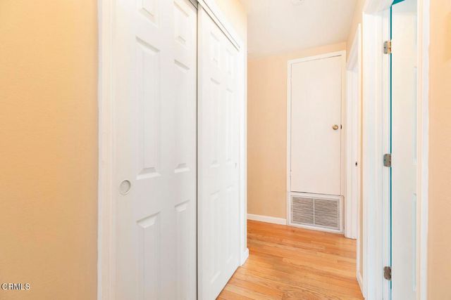 10272 Willow Springs Lane, Sunland, CA 91040