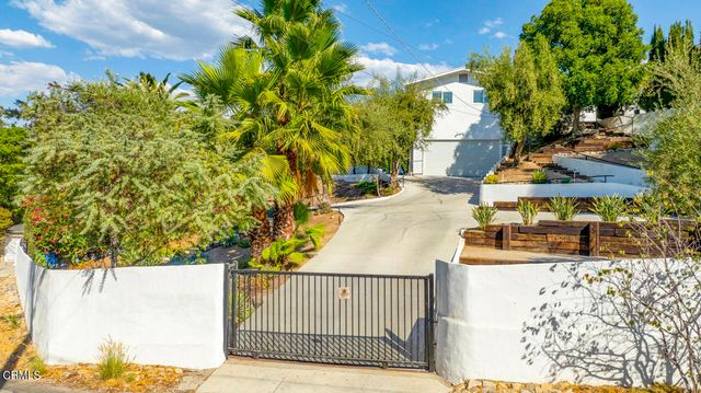 10272 Willow Springs Lane, Sunland, CA 91040