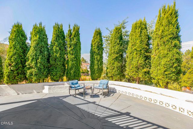 10272 Willow Springs Lane, Sunland, CA 91040