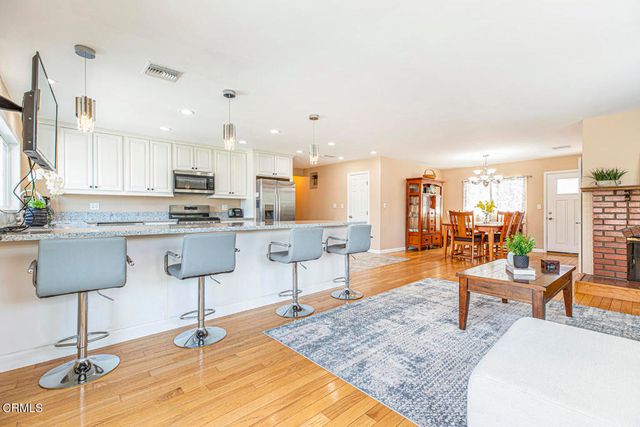 10272 Willow Springs Lane, Sunland, CA 91040