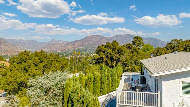 10272 Willow Springs Lane, Sunland, CA 91040