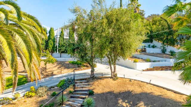 10272 Willow Springs Lane, Sunland, CA 91040