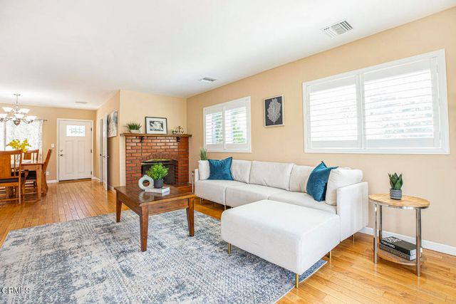 10272 Willow Springs Lane, Sunland, CA 91040