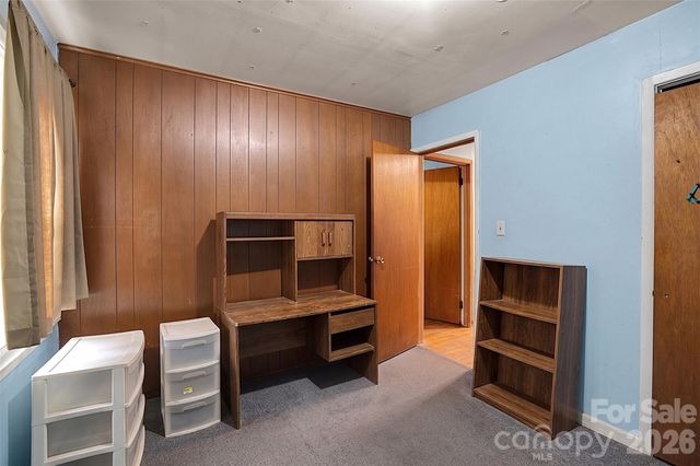 1616 Mcallister Drive, Charlotte, NC 28216