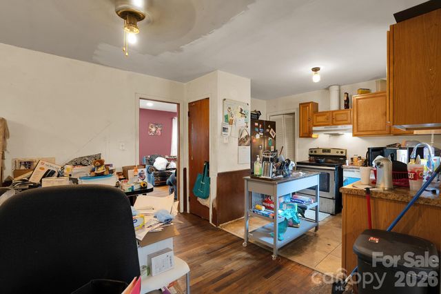 1616 Mcallister Drive, Charlotte, NC 28216