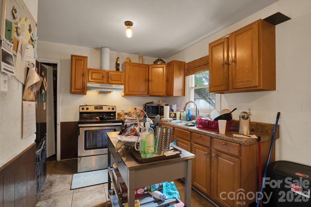 1616 Mcallister Drive, Charlotte, NC 28216
