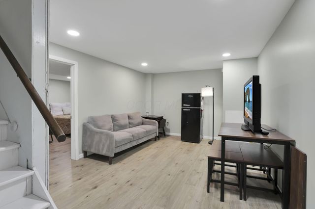 5020 Deeds Road SW, Granville, OH 43023