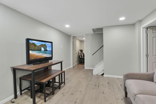 5020 Deeds Road SW, Granville, OH 43023