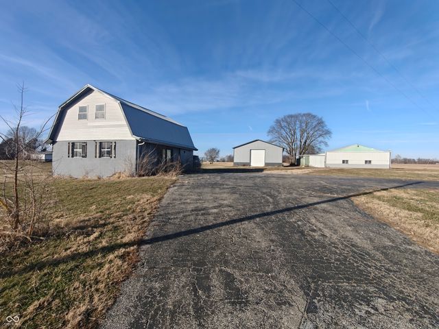 760 E 600 S, Shelbyville, IN 46176