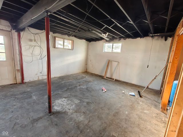 760 E 600 S, Shelbyville, IN 46176