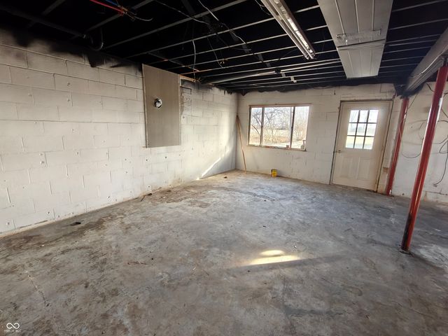 760 E 600 S, Shelbyville, IN 46176