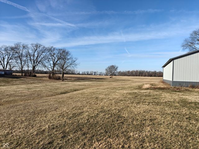 760 E 600 S, Shelbyville, IN 46176