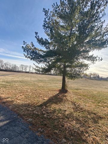 760 E 600 S, Shelbyville, IN 46176