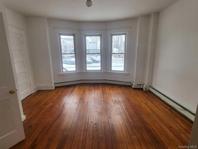 108 Winnikee Avenue 2, Poughkeepsie, NY 12601