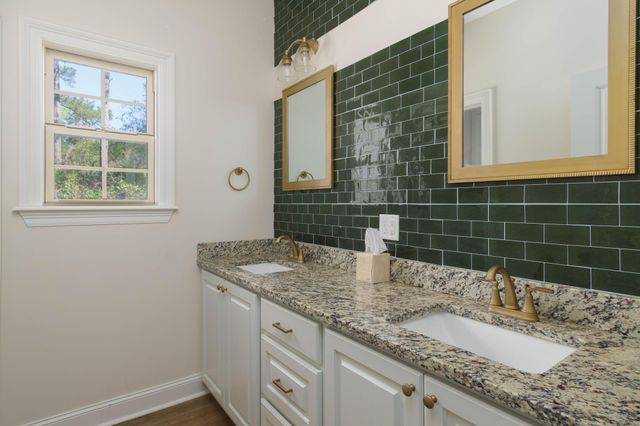 46 Canal Dr., Hattiesburg, MS 39402