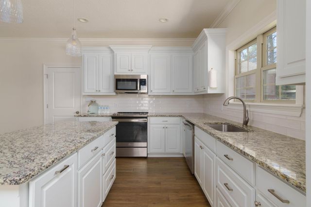 46 Canal Dr., Hattiesburg, MS 39402