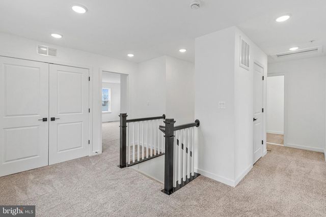 5729 HOWARD DR, Glen Burnie, MD 21061