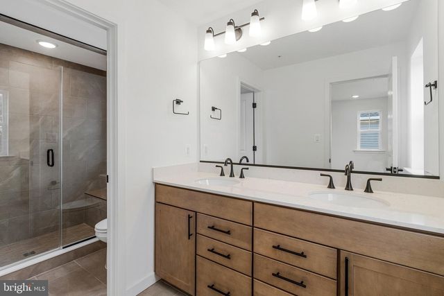 5729 HOWARD DR, Glen Burnie, MD 21061