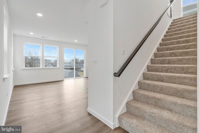 5729 HOWARD DR, Glen Burnie, MD 21061