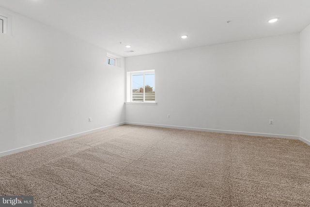 5729 HOWARD DR, Glen Burnie, MD 21061