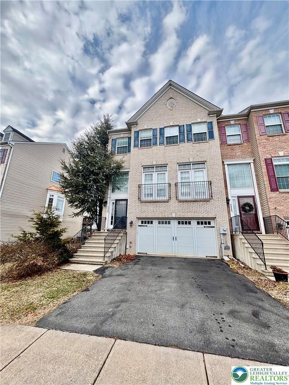 229 Patterson Walk, Forks Twp, PA 18040