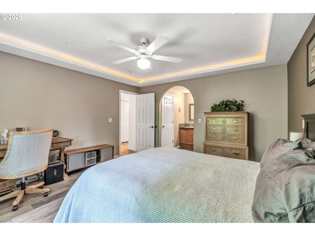 389 Nw SADIE Ct, Hillsboro, OR 97124