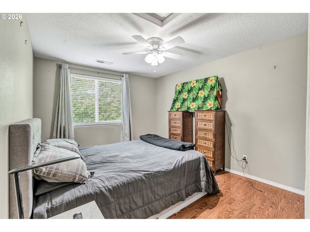 389 Nw SADIE Ct, Hillsboro, OR 97124