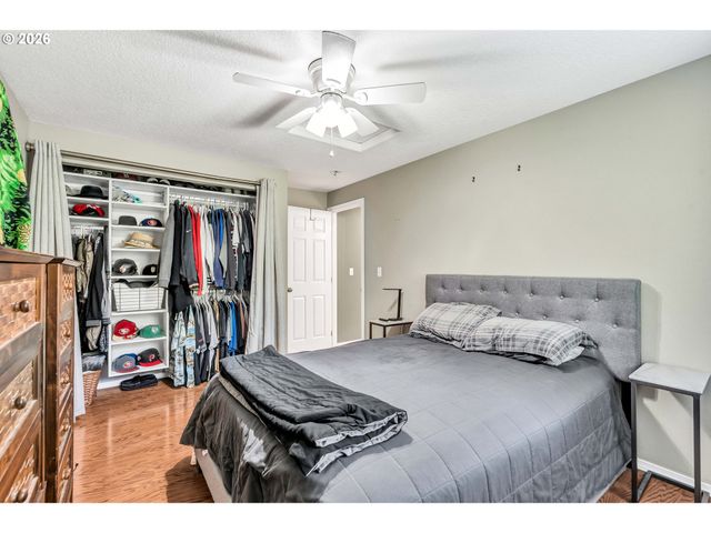 389 Nw SADIE Ct, Hillsboro, OR 97124