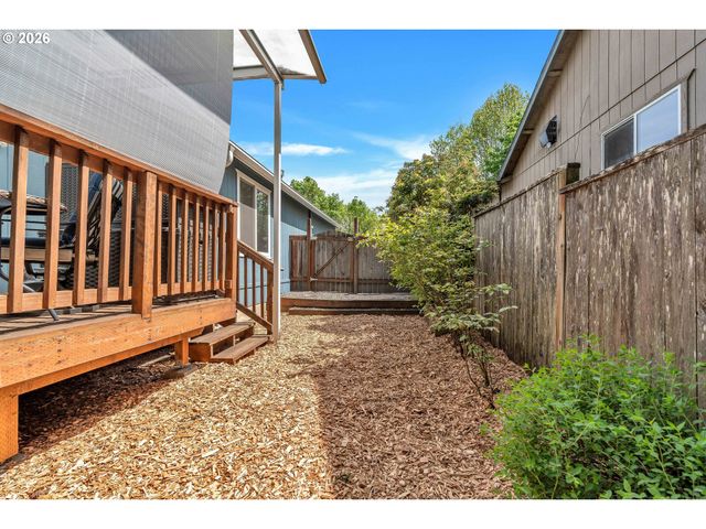 389 Nw SADIE Ct, Hillsboro, OR 97124