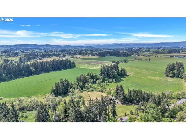 389 Nw SADIE Ct, Hillsboro, OR 97124