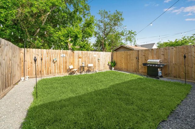 3808 Cochran Street, Houston, TX 77009