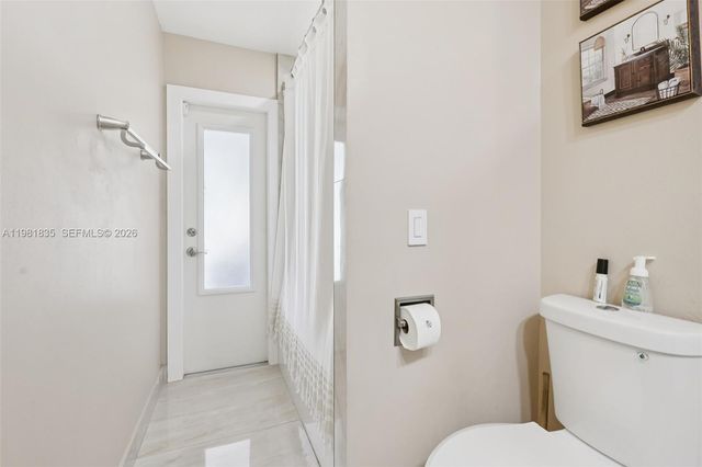 11573 NW 39th Pl, Coral Springs, FL 33065