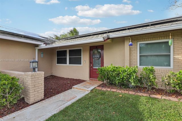 11573 NW 39th Pl, Coral Springs, FL 33065