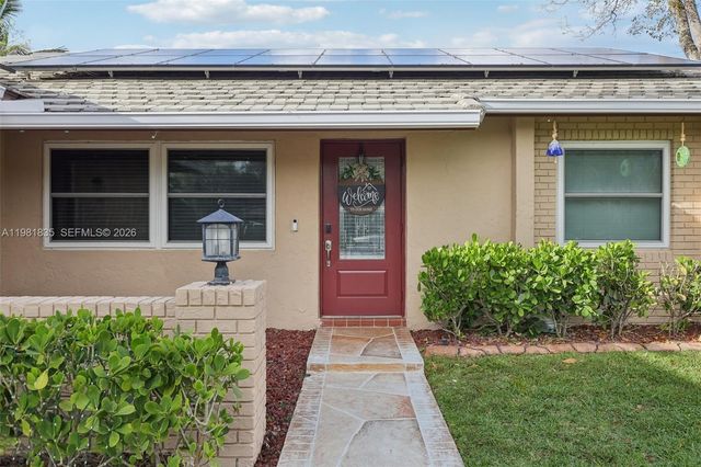 11573 NW 39th Pl, Coral Springs, FL 33065