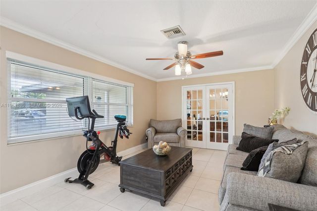 11573 NW 39th Pl, Coral Springs, FL 33065