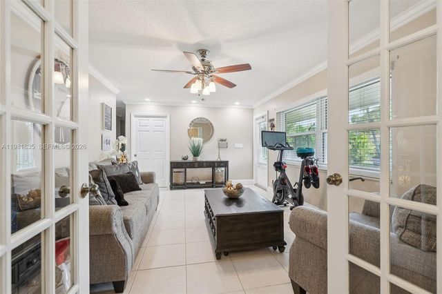 11573 NW 39th Pl, Coral Springs, FL 33065