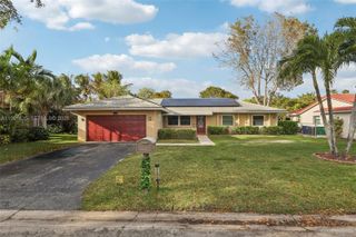 11573 NW 39th Pl, Coral Springs, FL 33065