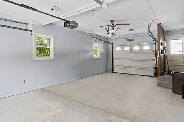 146 Swansom Rd, Swansea, MA 02777