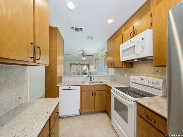 11815 Vance Jackson Rd Apt 2306, San Antonio, TX 78230